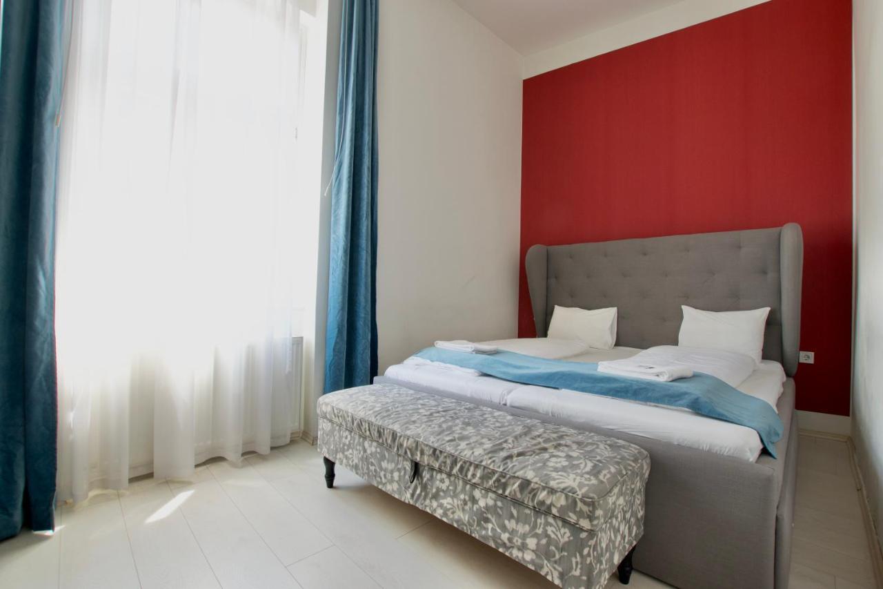 בודפשט Premium Apartments By Hi5 - Astoria Square מראה חיצוני תמונה