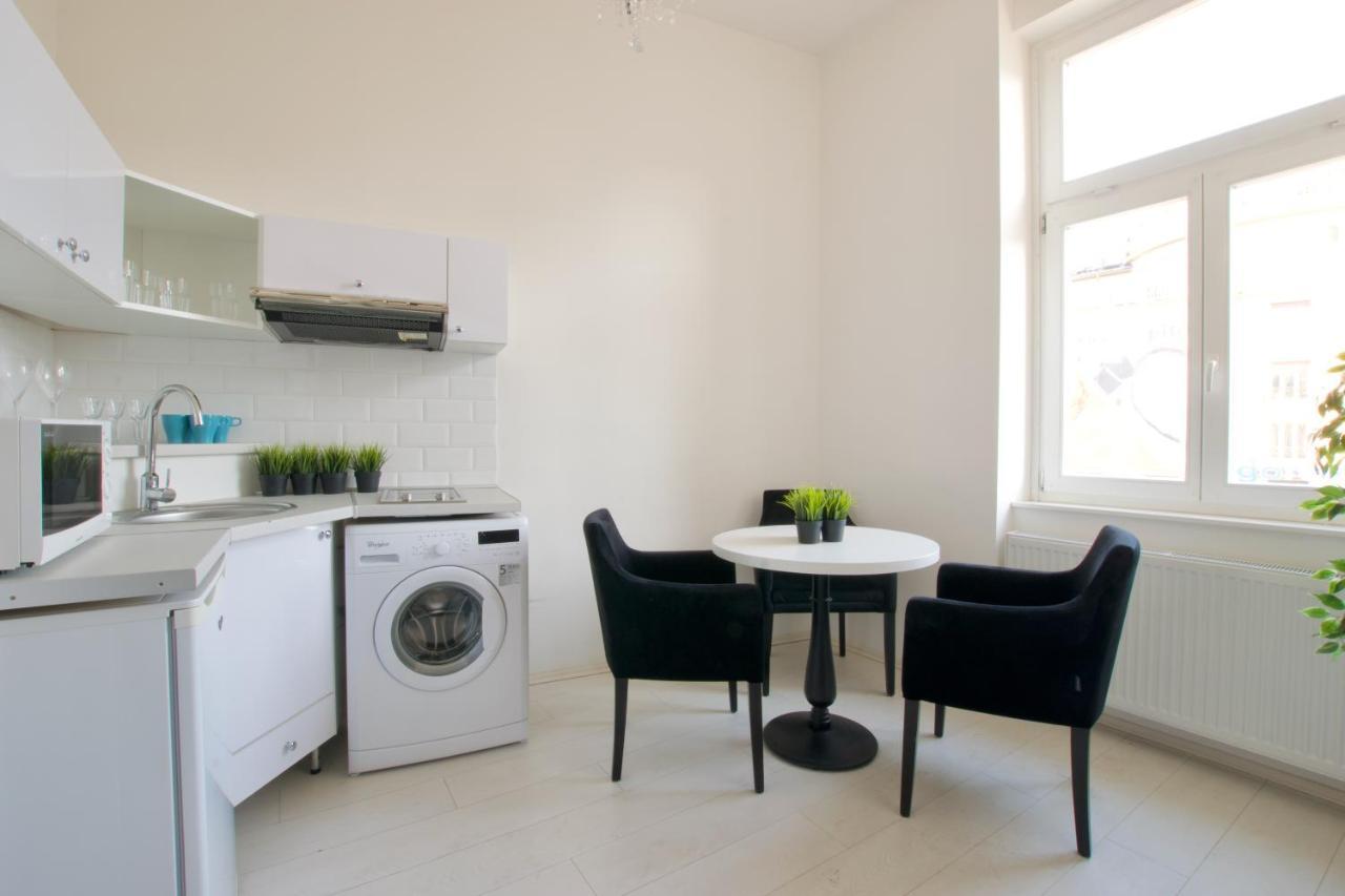 בודפשט Premium Apartments By Hi5 - Astoria Square מראה חיצוני תמונה