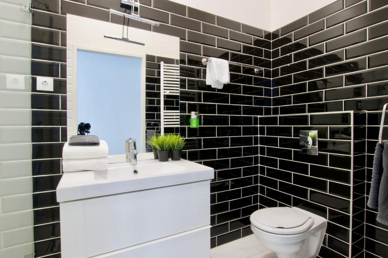 בודפשט Premium Apartments By Hi5 - Astoria Square מראה חיצוני תמונה